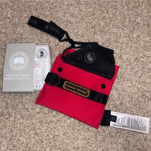 Canada Goose Tech Face Mask (Black)